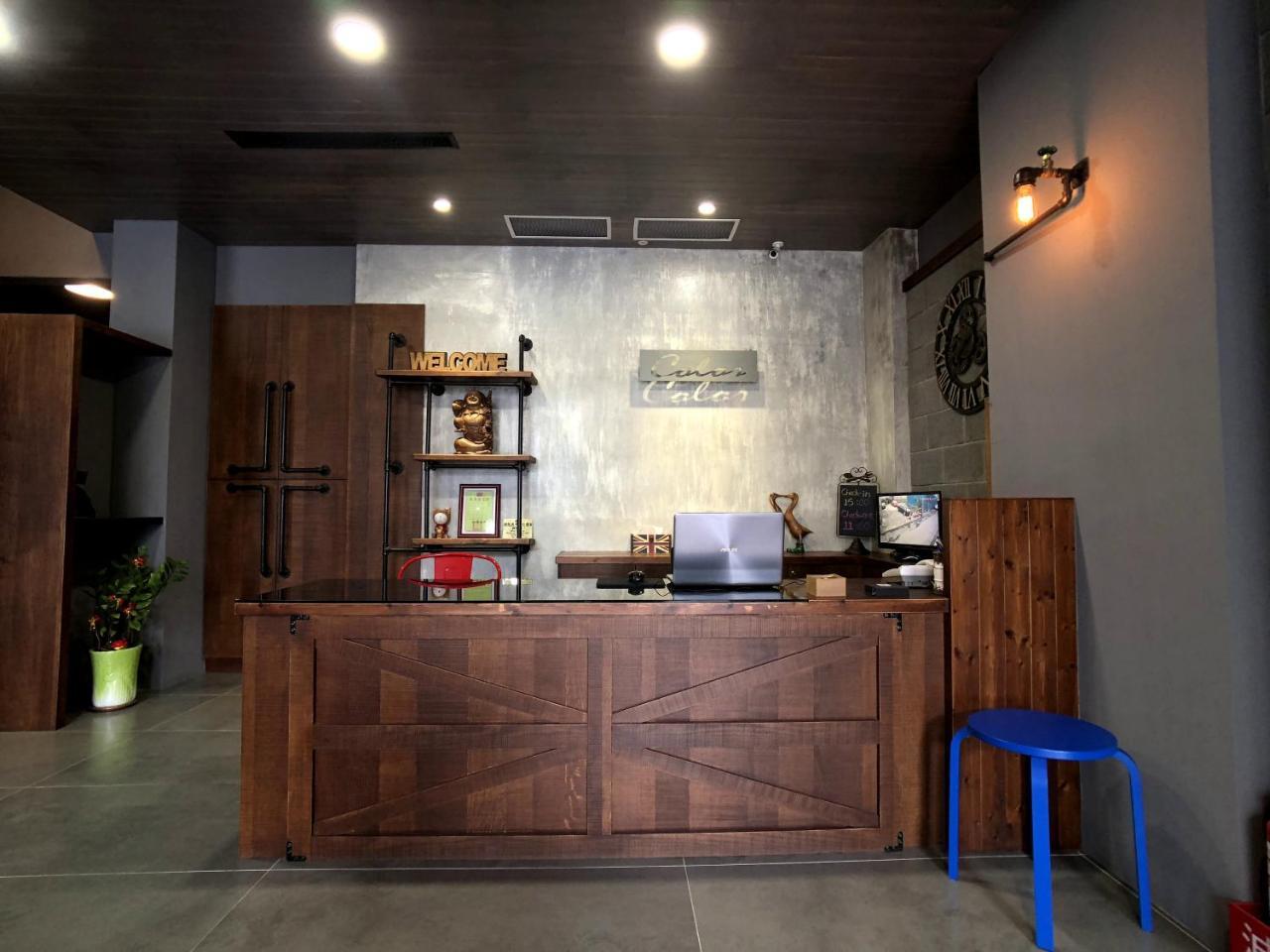 Kenting True Color Hostel Hengchun Old Town Exterior foto